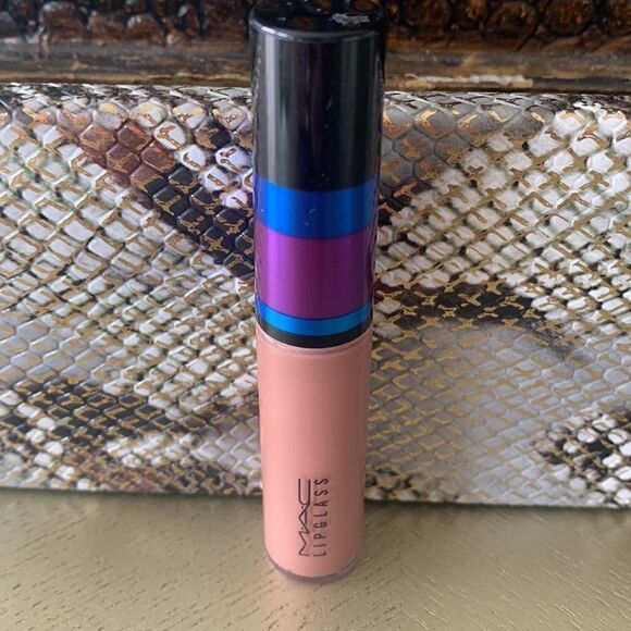 MAC COSMETICS lipglass rocket to the moon. NWOB - Picture 1 of 3